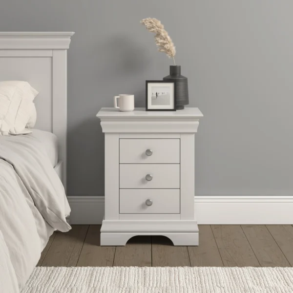 Bordeaux 3 Drawer Bedside (Ivory)