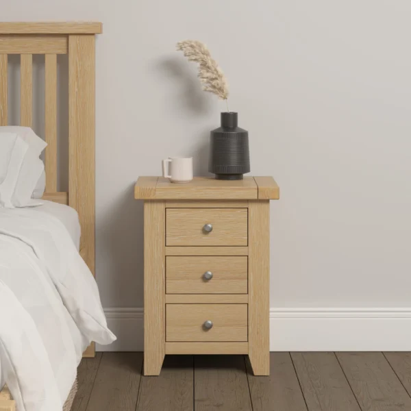 Windsor 3 Drawer Bedside (Natural Oak) - Image 7